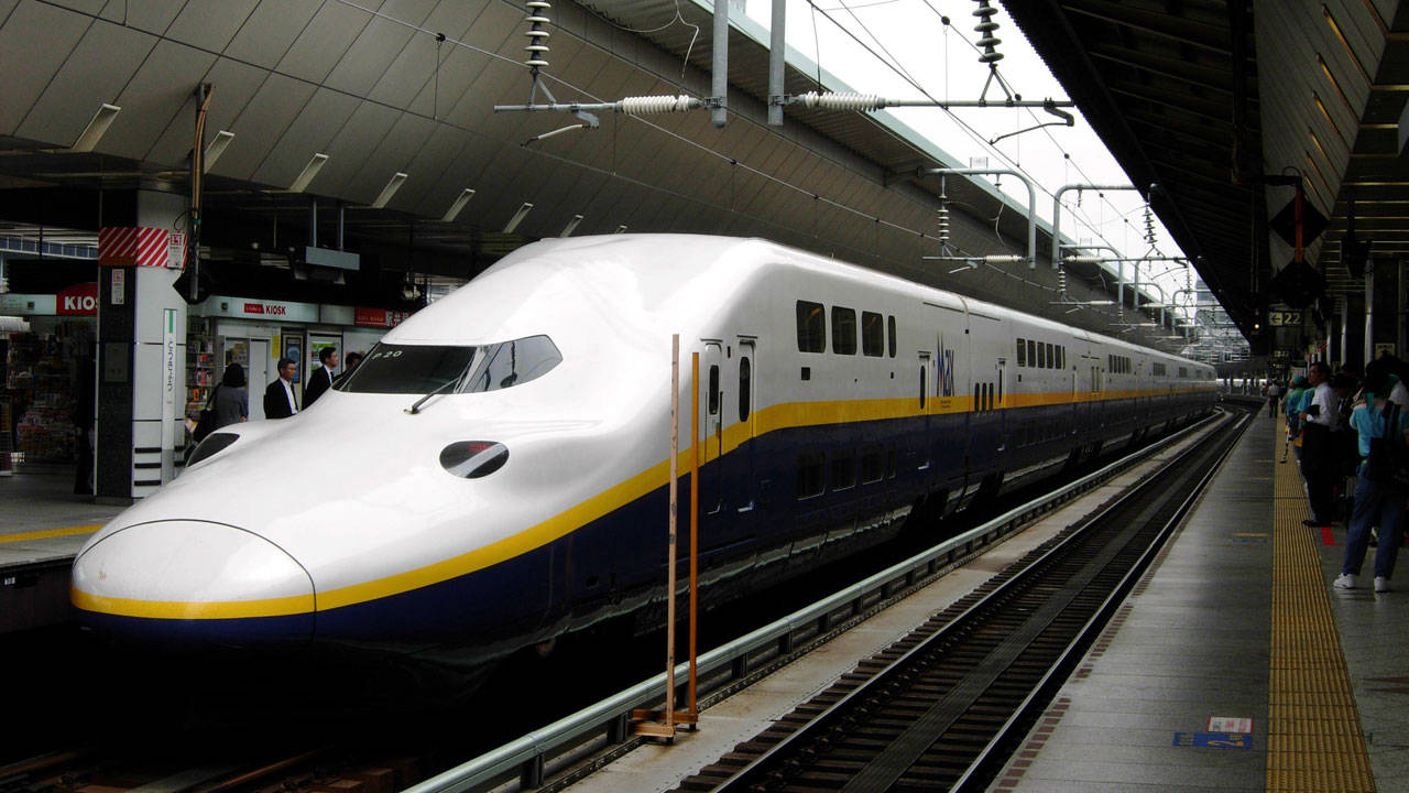 hösthastighetståg i japan med Japan Rail Pass