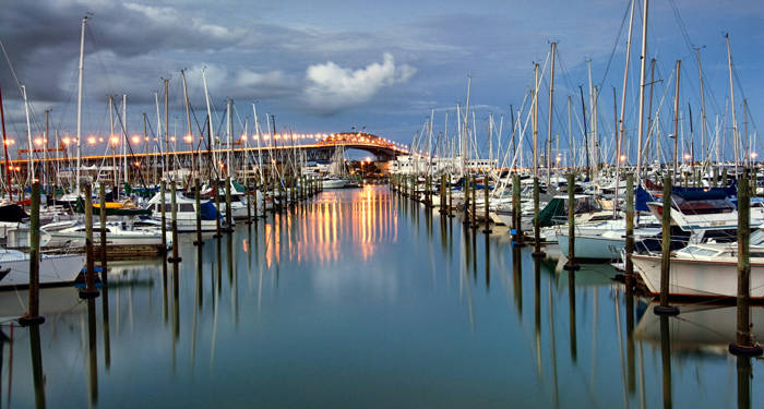 auckland-harbor-bridge-westhaven-marina-cover