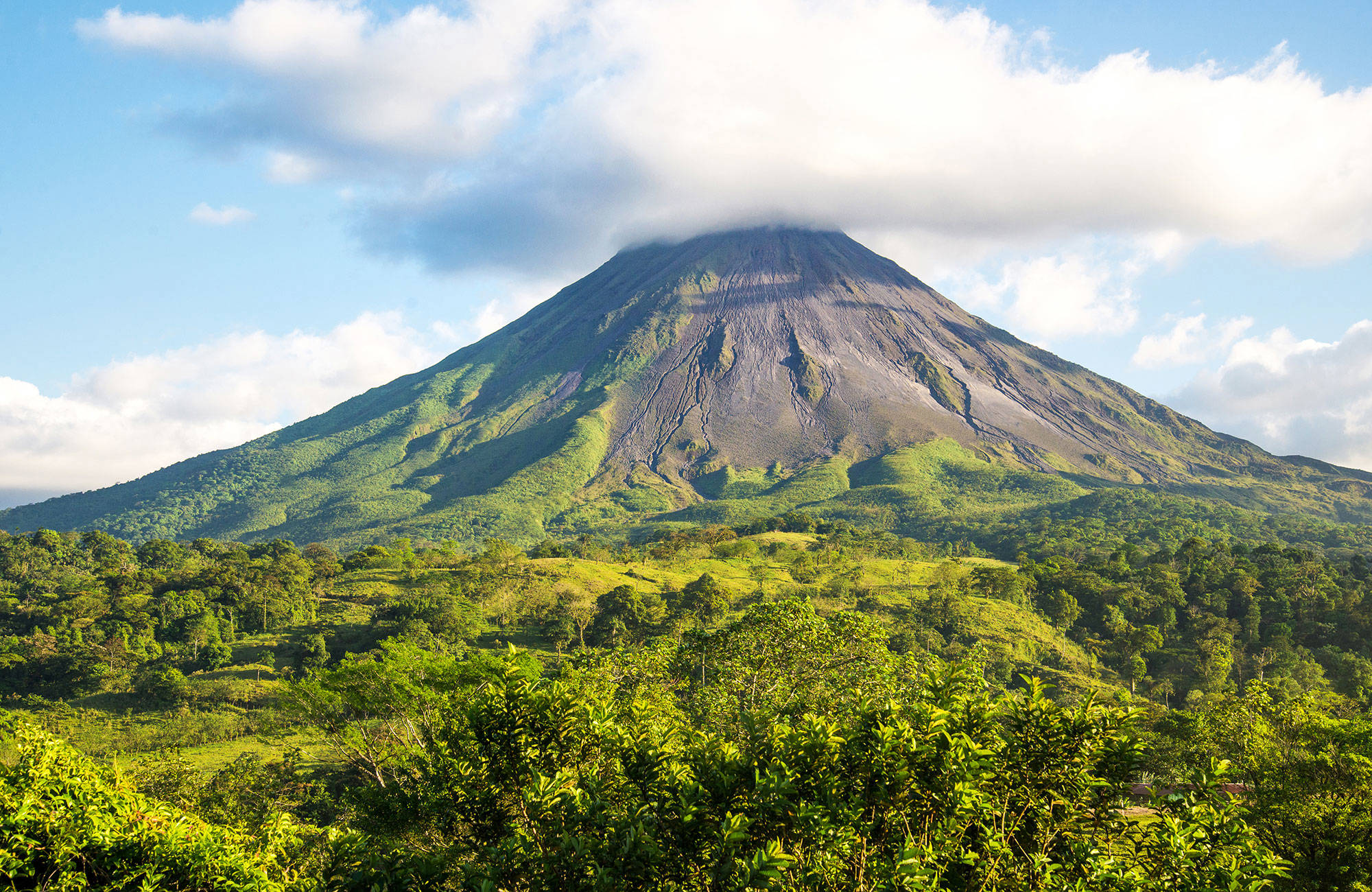 se vulkanen Arenal på gruppresan i Costa Rica