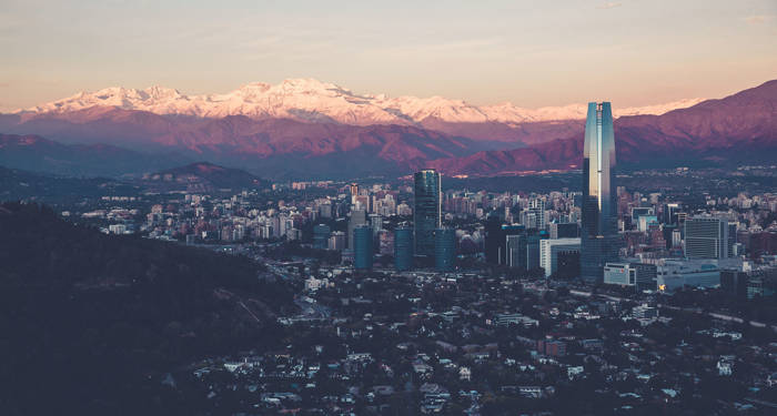 Santiago i Chile som en del av din resa jorden runt