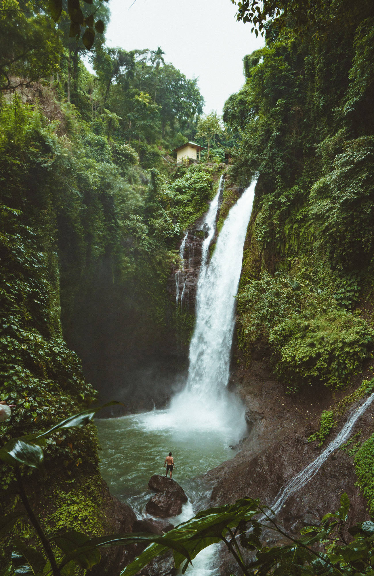 bali-indonesia-aling-aling-waterfall-sidebar