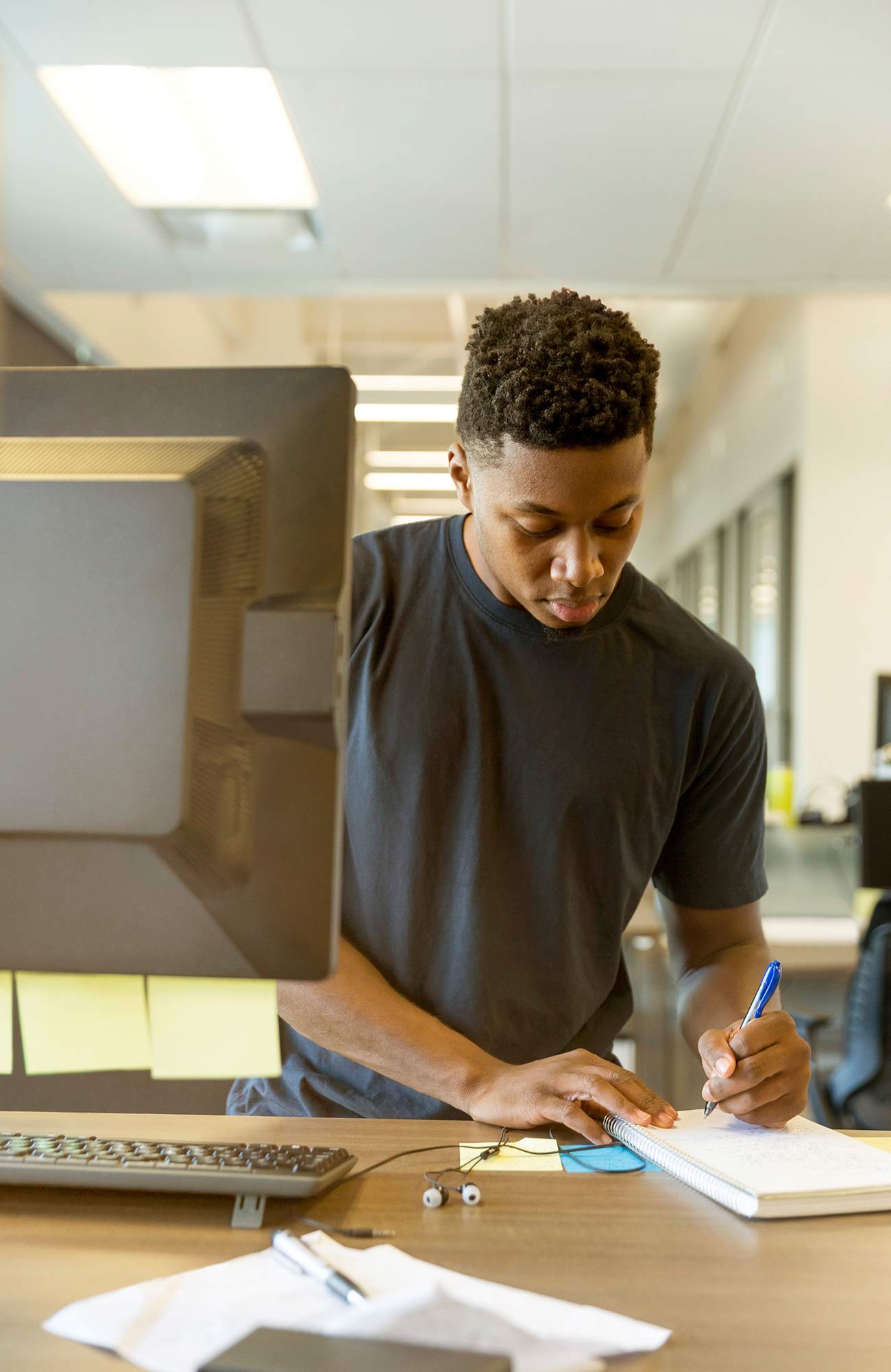 Doktorera utomlands med Education Abroad - vi hjälper dig från ansökan fram tills att du är färdig doktor!