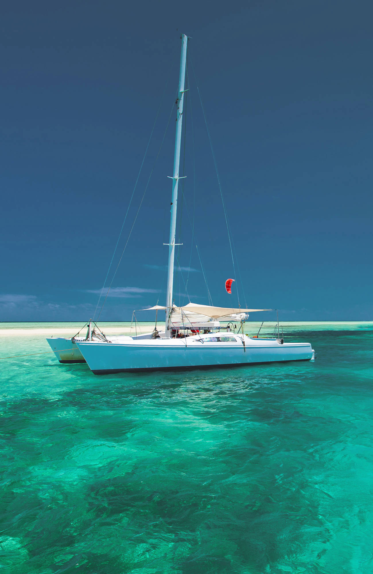 sailing-oceania-tropical-boat-sidebar