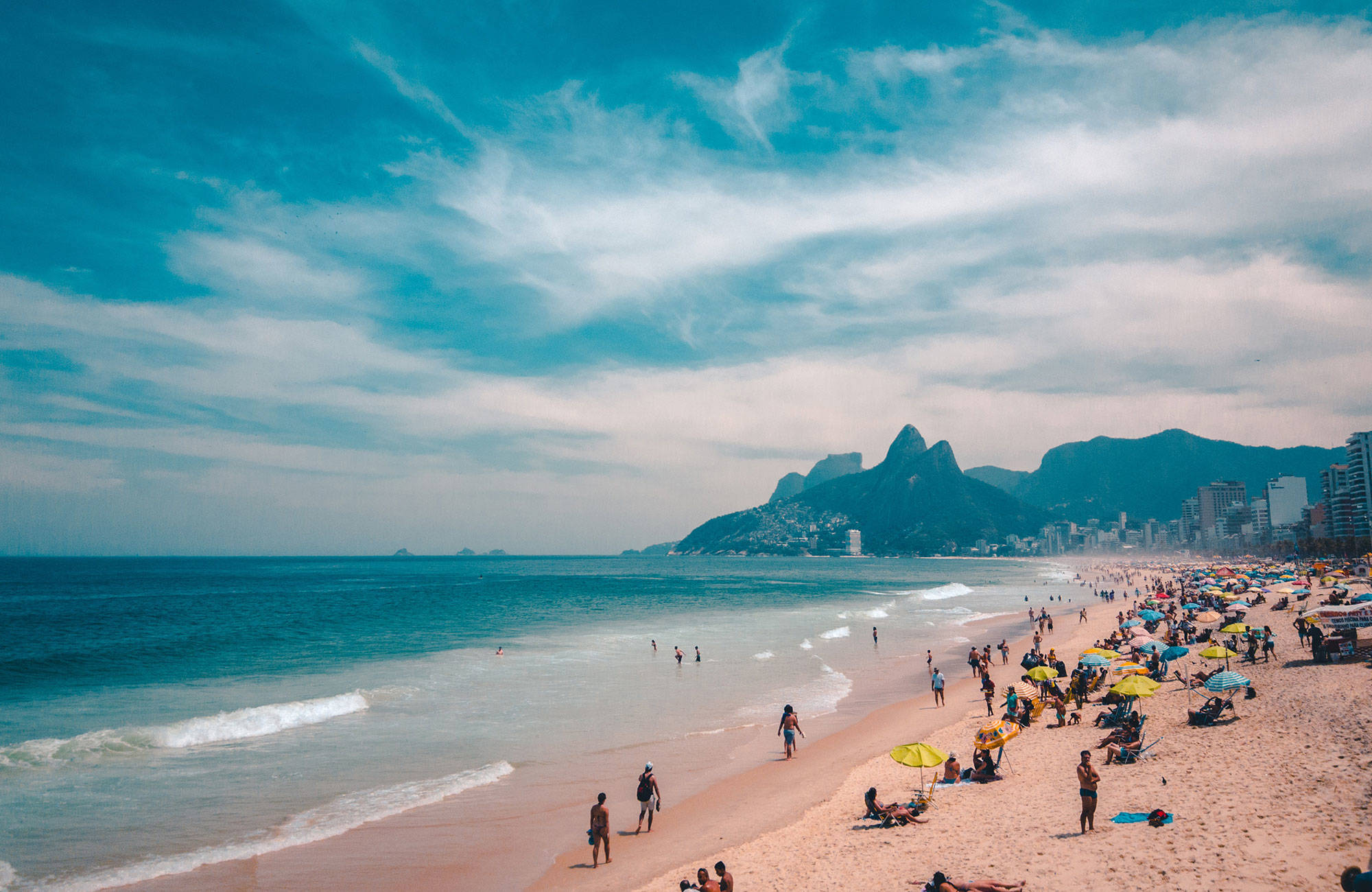 Stranden Copacabana i Rio de Janeiro i Brasilien.