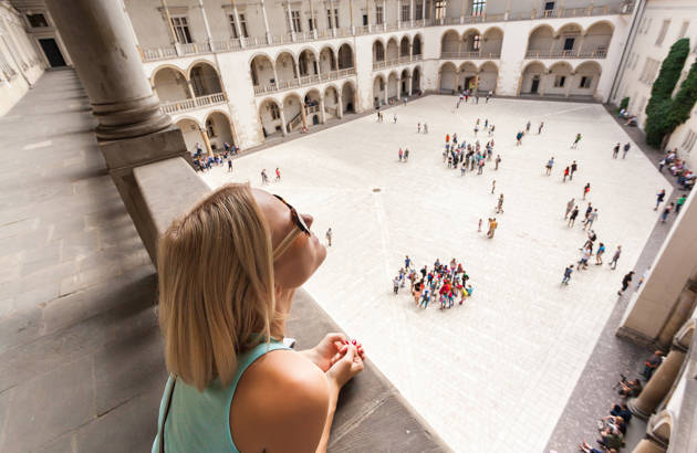 cracow-poland-wawel-castle-female-2