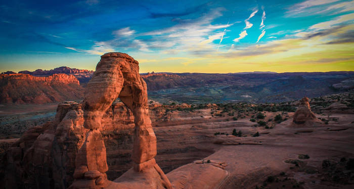 delicate-arch-arches-np-utah-usa-cover