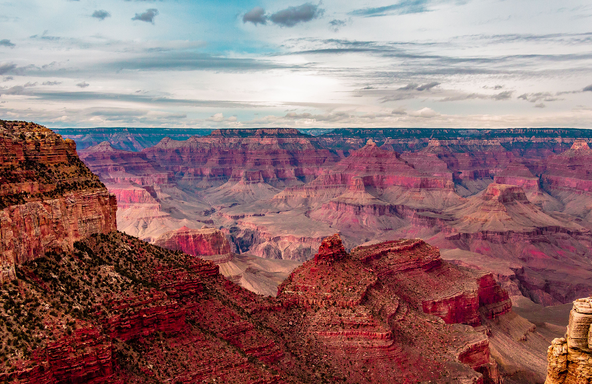 Under en roadtrip i USA kan du se denna vyn över Grand Canyon i Arizona