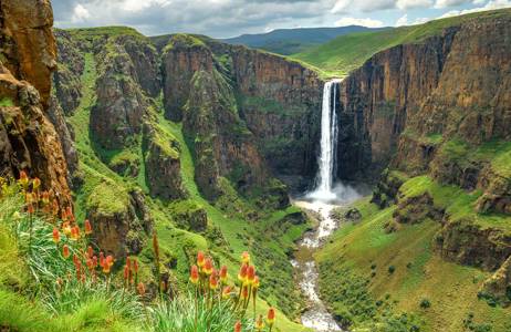 se vattenfallet maletsunyane under en resa till afrika