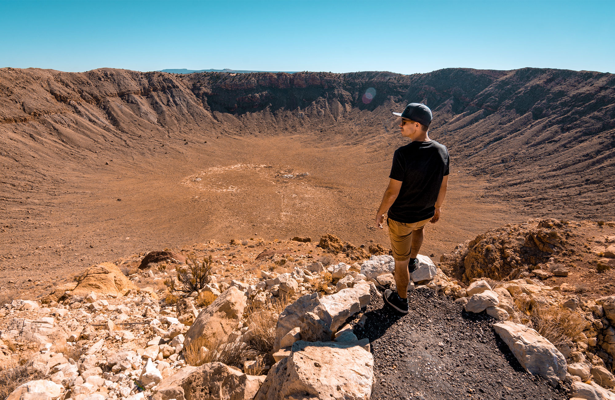 En grym sevärdhet längs Route 66 är Barringer Crater