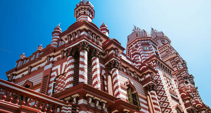 colombo-sri-lanka-jami-ul-alfar-mosque-or-red-masjid-mosque-low-angle-cover