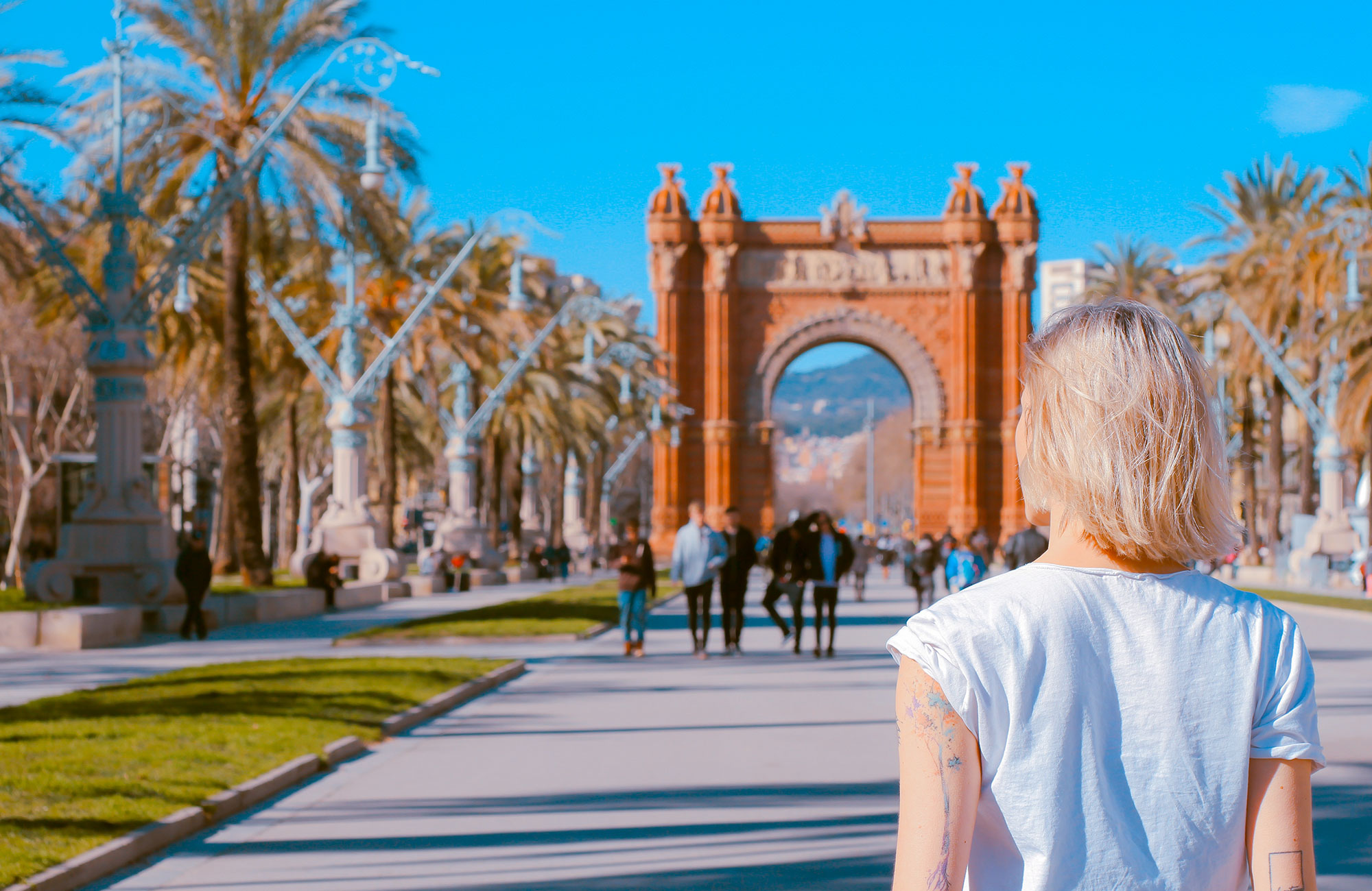 barcelona-spain-woman-walking