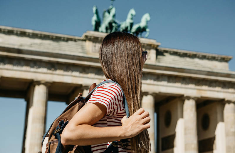 tjej på klassresa i berlin