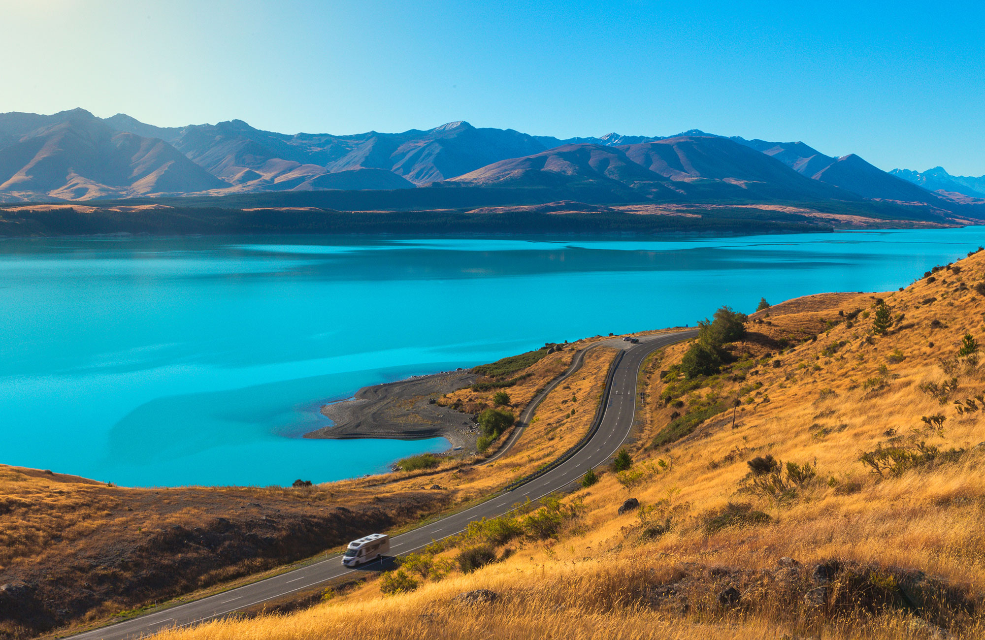 Hyr Maui Cascade campervan i Nya Zeeland