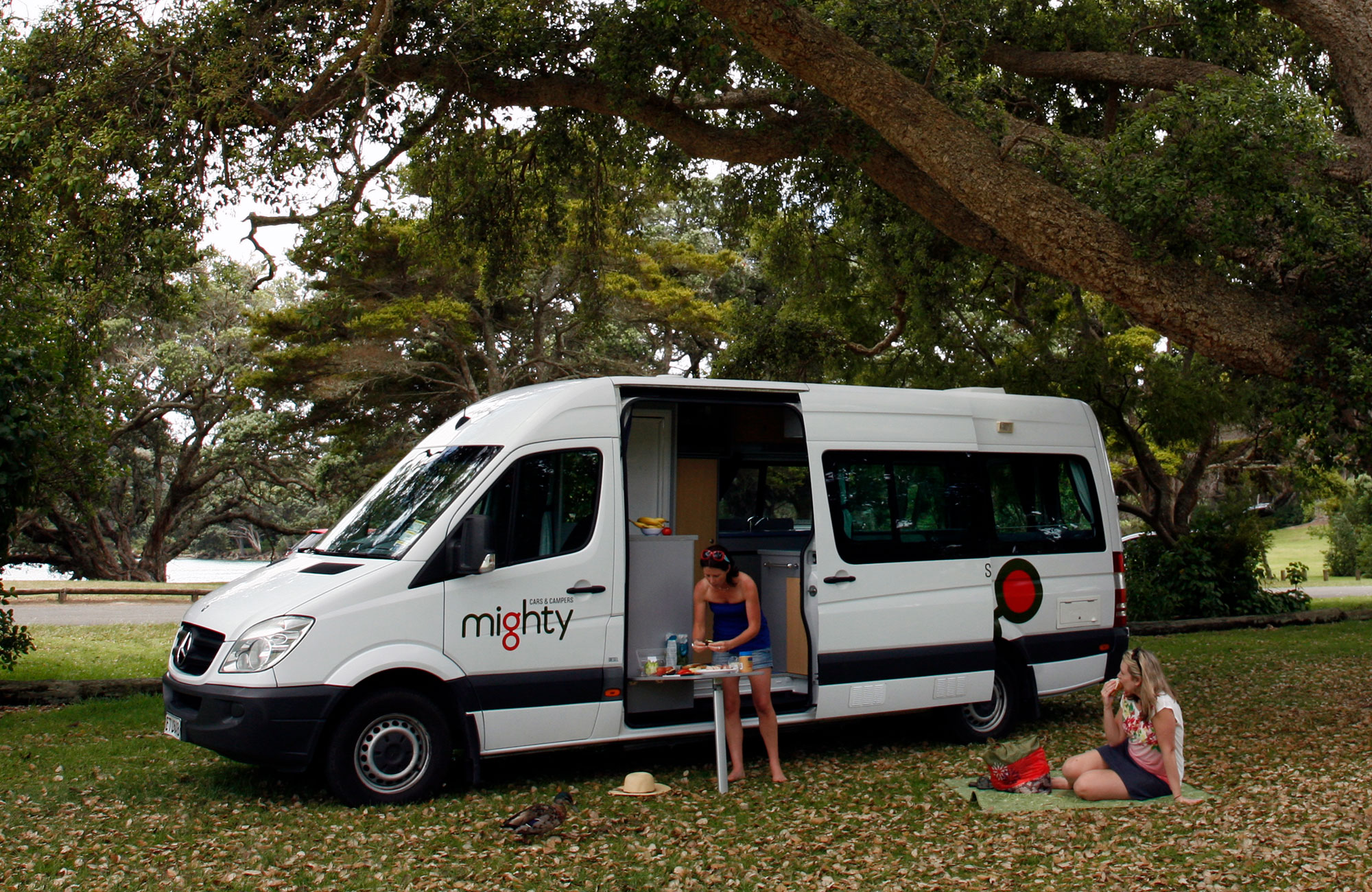 Rent a Deuce campervan in New Zealand | KILROY