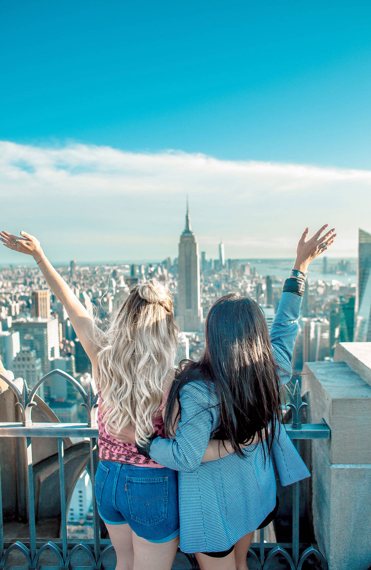 New York-Two Girls Raised Arms-Sidebar