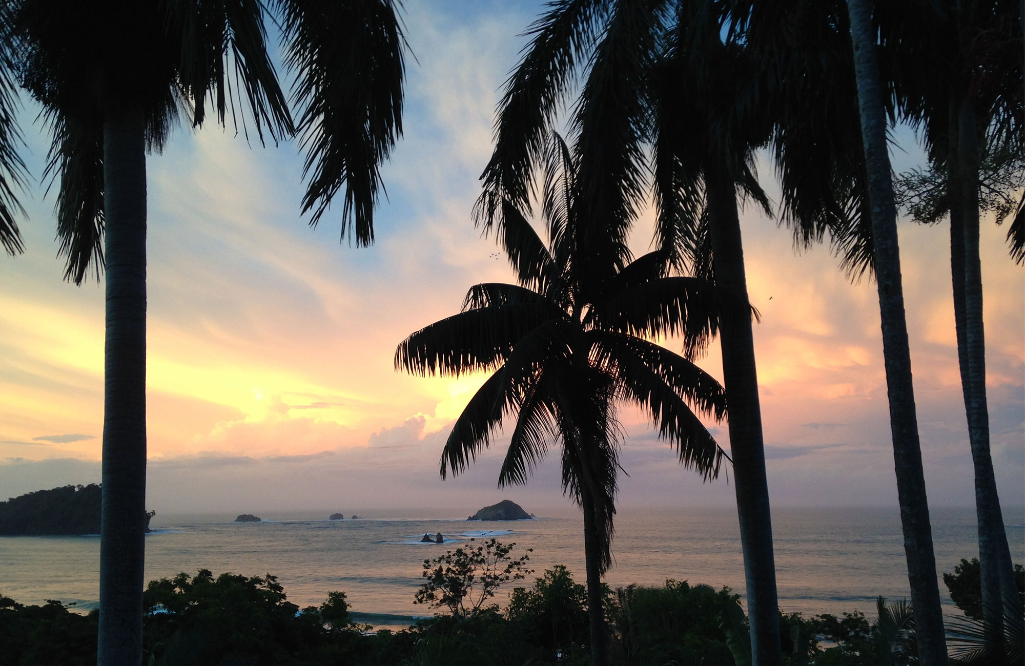 Surfing Costa Rica med KILROY | Vi hjälper dig att hitta ett surfcamp i Costa Rica