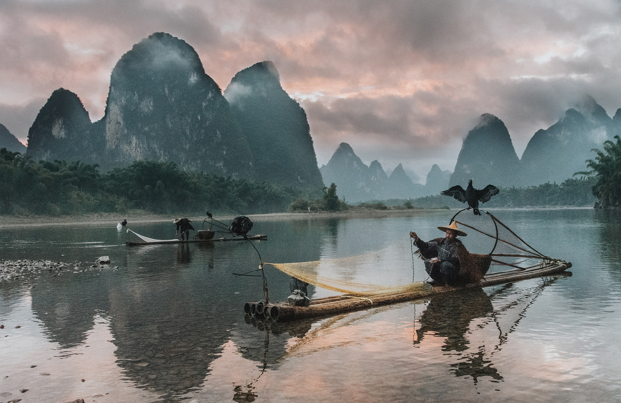 china-li-river-fishermen-on-boats-cover