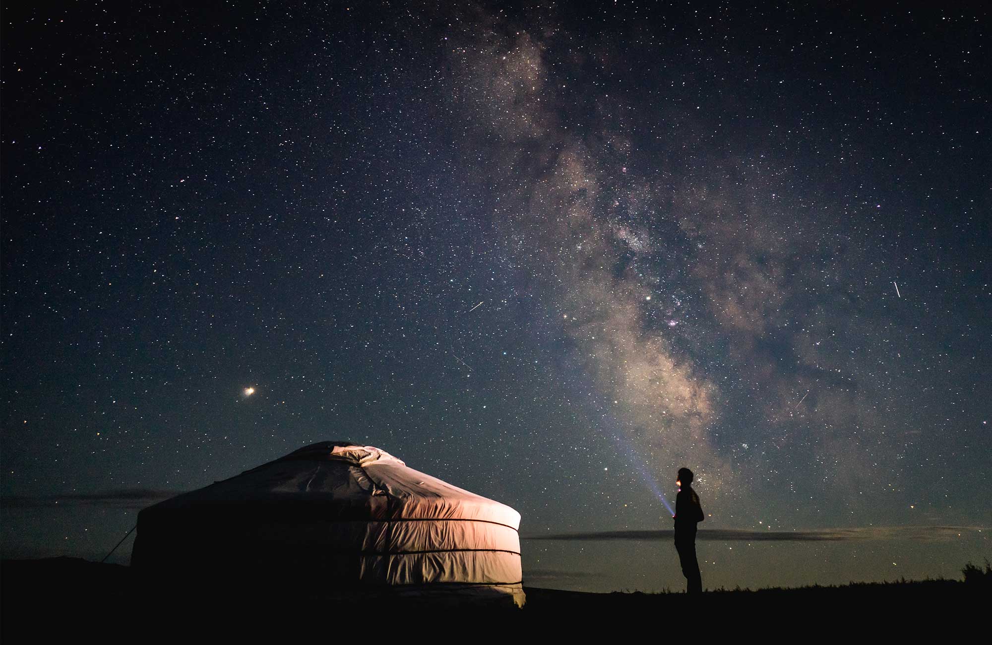 kille som reser i mongoliet med kilroy