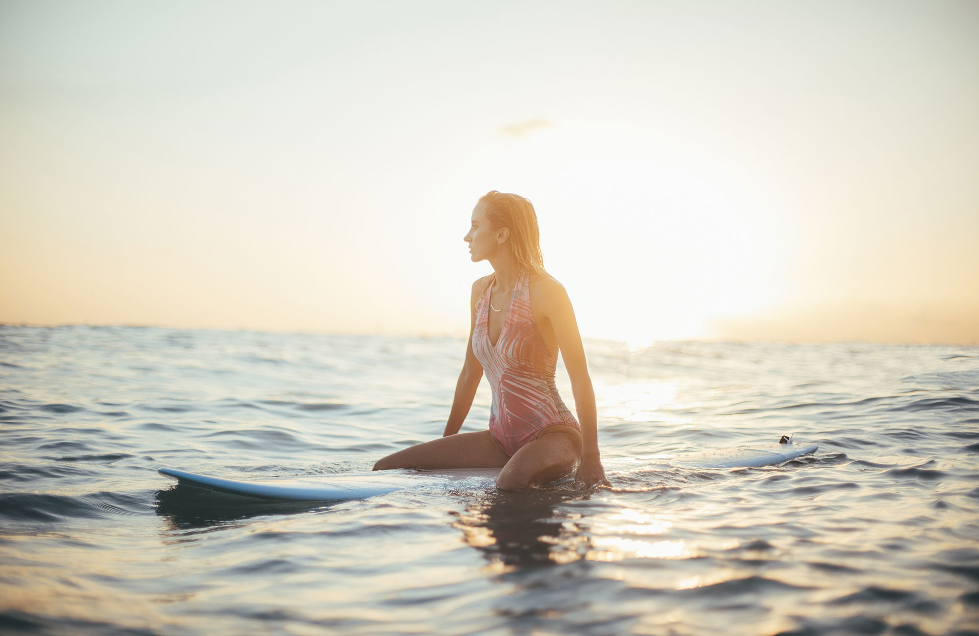 surfing-hawaii-haleiwa-usa-cover
