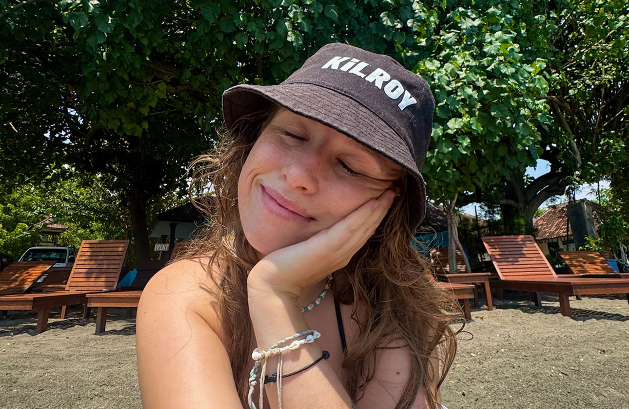 Gil Beach Kiloy Bukethat