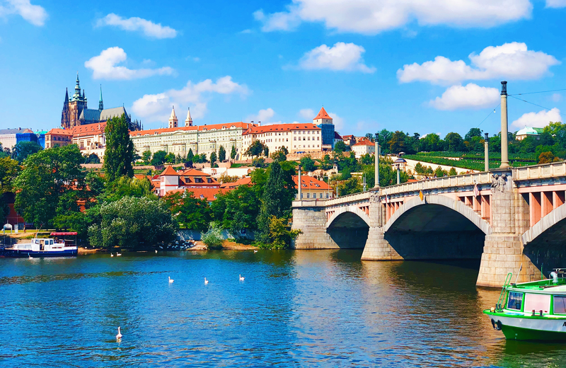 boka klassresan med KILROY