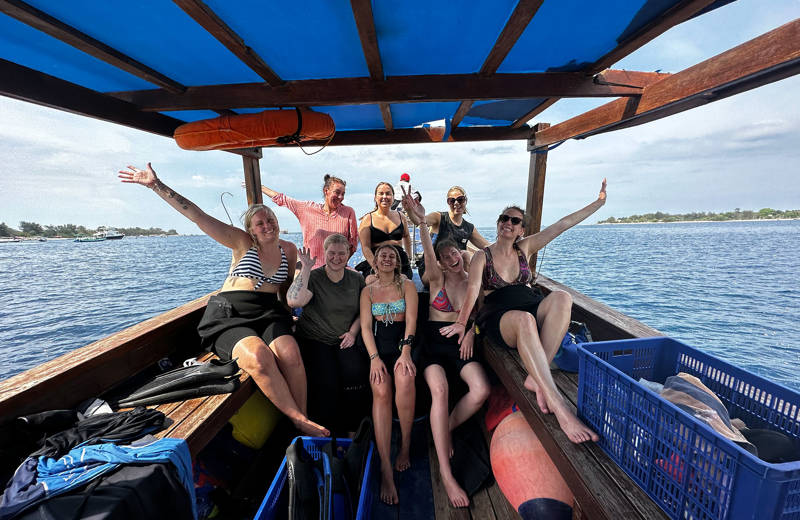 frdykare på båt på bali