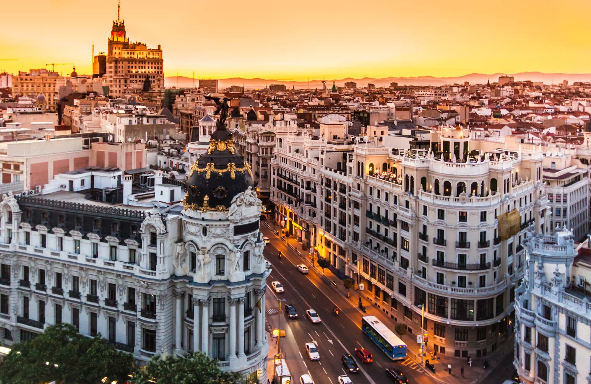Kombinera dina studier med vacker arkitektur i Madrid