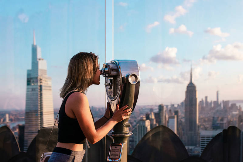 tjej på konferens i new york